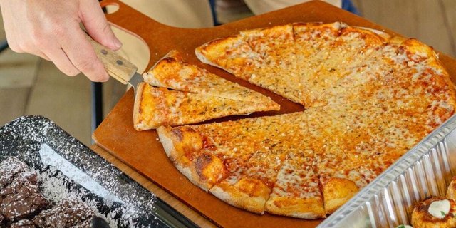 Create-Your-Own Pizza Package