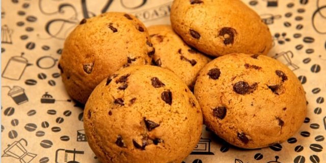 Chocolate Chip Cookie