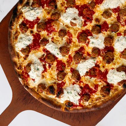 Meatball & Ricotta Pizza