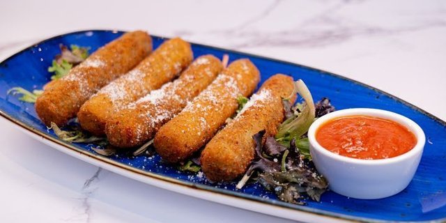 Mozzarella Sticks