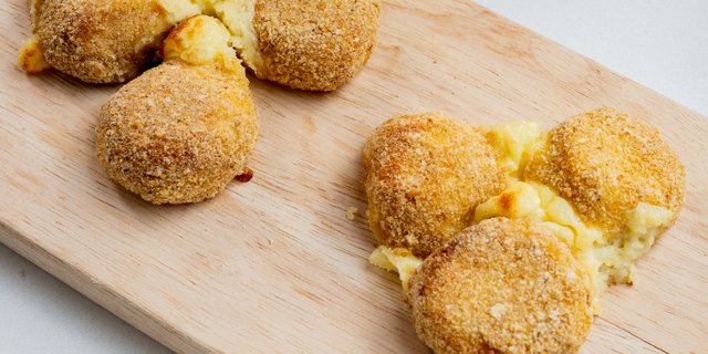 Halloumi Balls