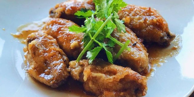 Spicy Garlic Chicken Wings