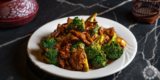 Beef & Broccoli in Brown Sauce