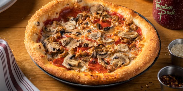 Bennett's Beauty Pizza