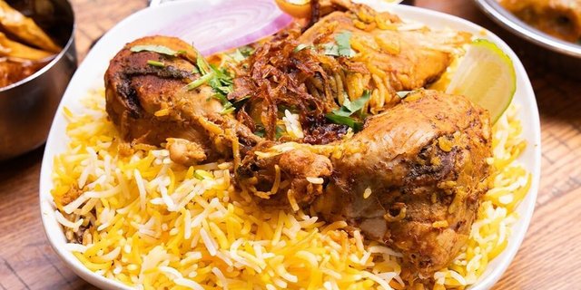 Hyderabadi Chicken Dum Biryani