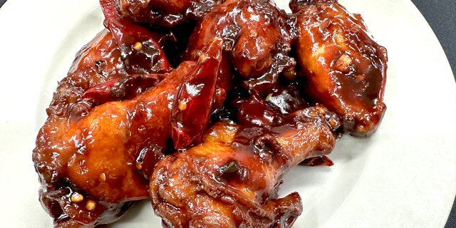 Spicy TSO Fried Chicken Wings