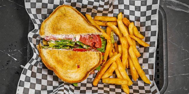 BLT