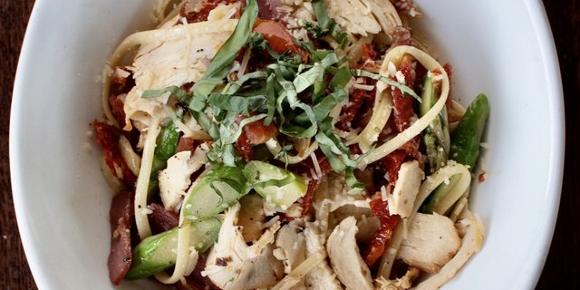 Chicken & Asparagus Pasta