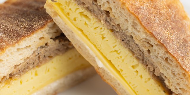 Truly Plant-Based Vegan BreakfastSandwich