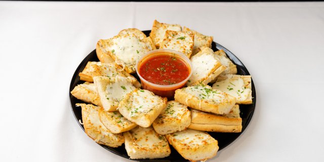 Garlic Bread w/ Cheese