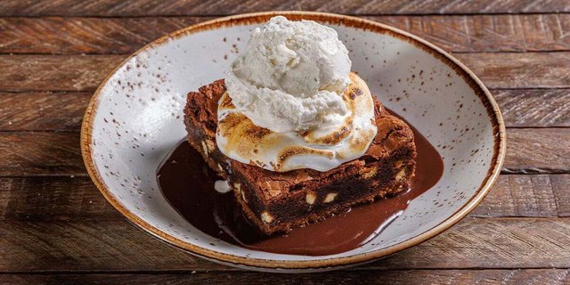 S'more Brownie Sundae