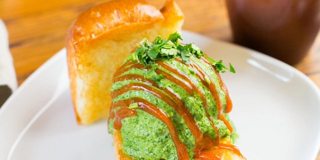 Aamchi Mumbai Pav
