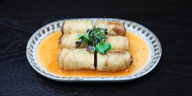 Chicken Spring Rolls Tray