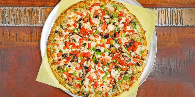 Halal Pesto Chicken Pizza