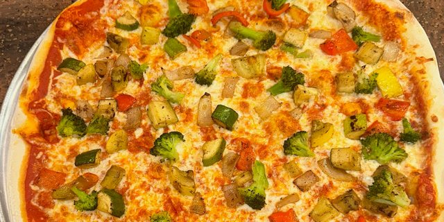 18" Veggie Pizza