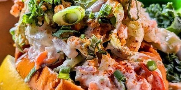 Maine Style Lobster Roll