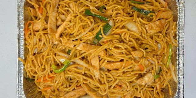 Chicken Lo Mein