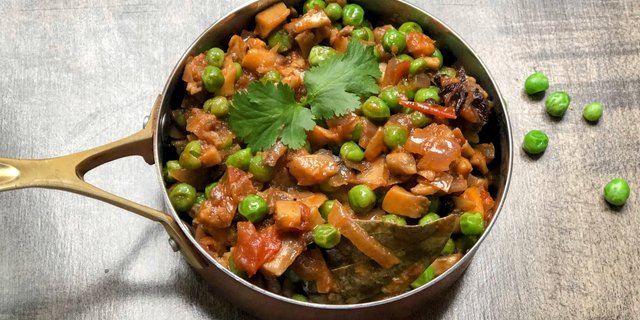 Kumbha Keema Matar (Vegan)
