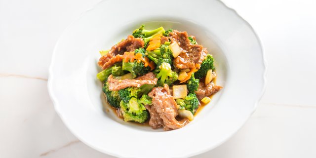 Beef w/ Broccoli