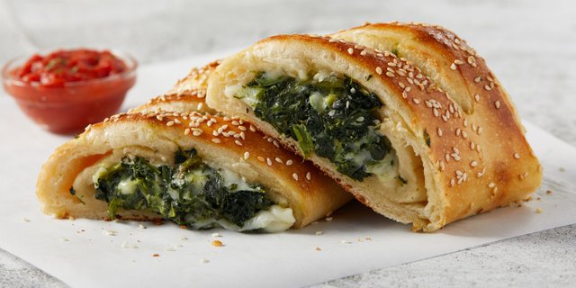 Spinach, Egg & Cheese 24" Whole Stromboli