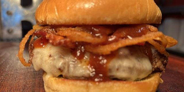 The Rodeo Burger Tray