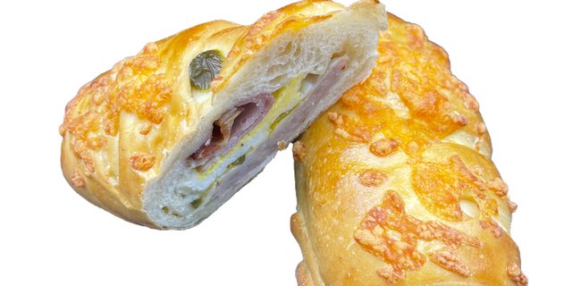 Breakfast Kolache w/ Jalapeno