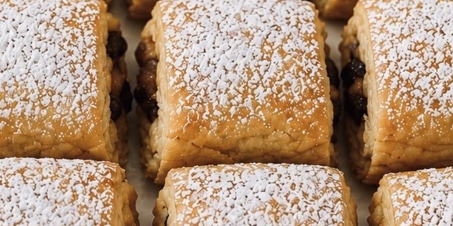 Apple Strudel Platter