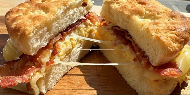 Bacon, Egg & Cheese Biscuit Platter
