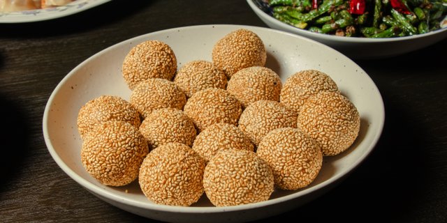 Sesame Balls