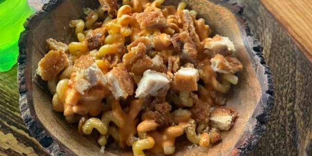 Buffalo Mac n' Cheese w/ Chicken