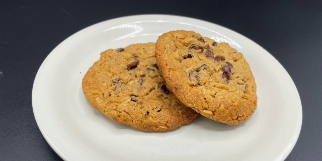 Oatmeal Raisin Cookies
