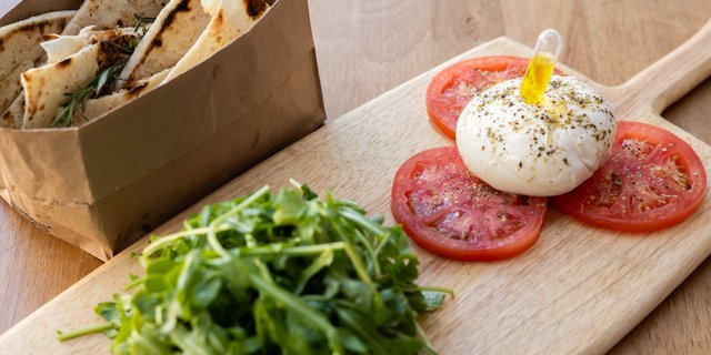 Burrata & White Truffle Oil