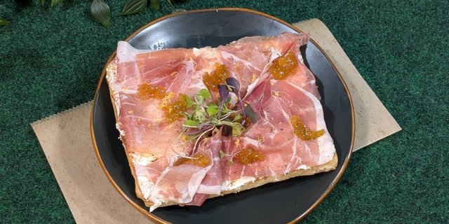 Prosciutto Toast