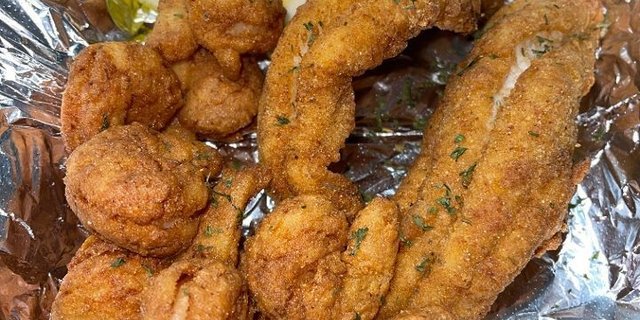 Catfish Plate