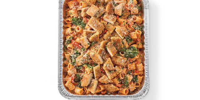 Rigatoni Rosa With Parmesan Chicken