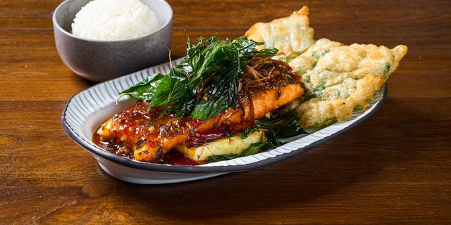 Salmon Sam Ros Tray
