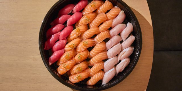 40-Piece Nigiri