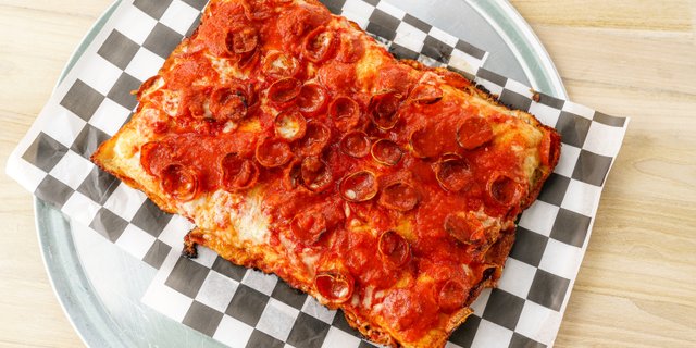 Classic Detroit Style Pepperoni Square Pizza