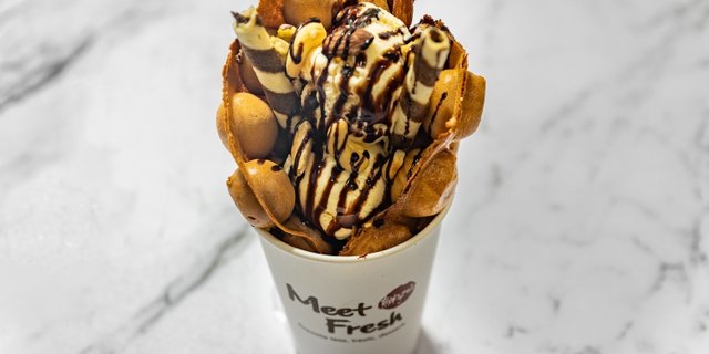 Chocolate Egg Waffle