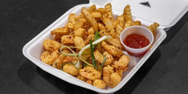 Popcorn Shrimp w/ Fries