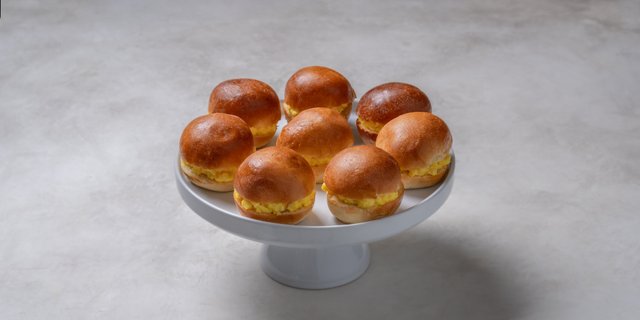 Signature Breakfast Bun Platter