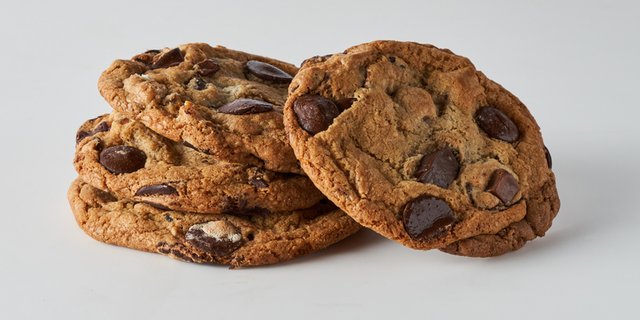 Sandy's Amazing Chocolate Chunk Manifesto Cookie