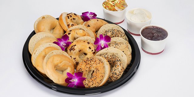 Urth Bagel Platter