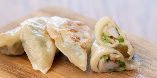 Pan-Fried Chicken & Shrimp Potstickers