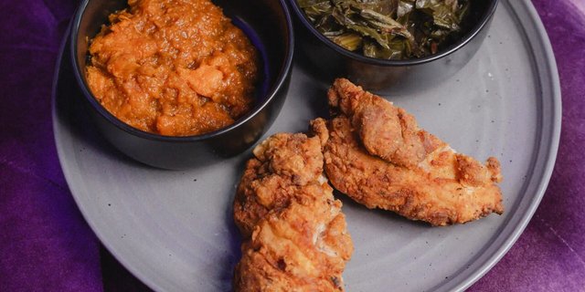 LJ's Fried Chicken Entrée
