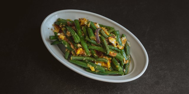 Sautéed French Bean W/ Egg