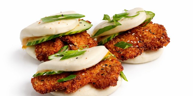 Fried Chicken Bao Buns