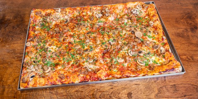Sausage & Mushroom Pizza