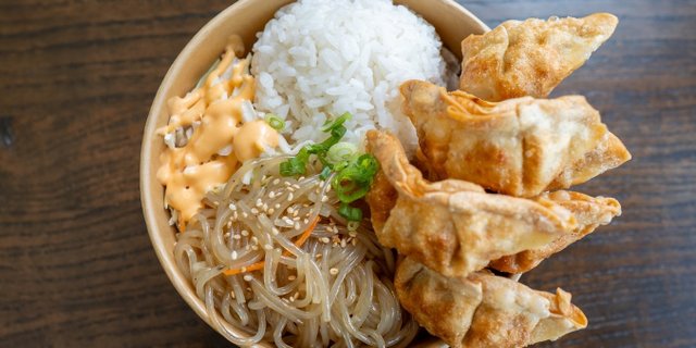 K-Pork Mandu Cup Bop