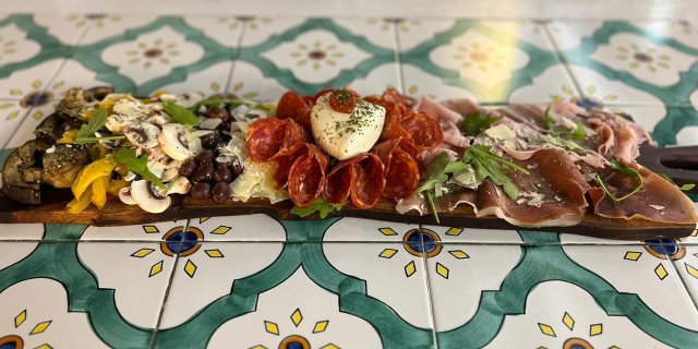 Antipasto Per La Famiglia Platter